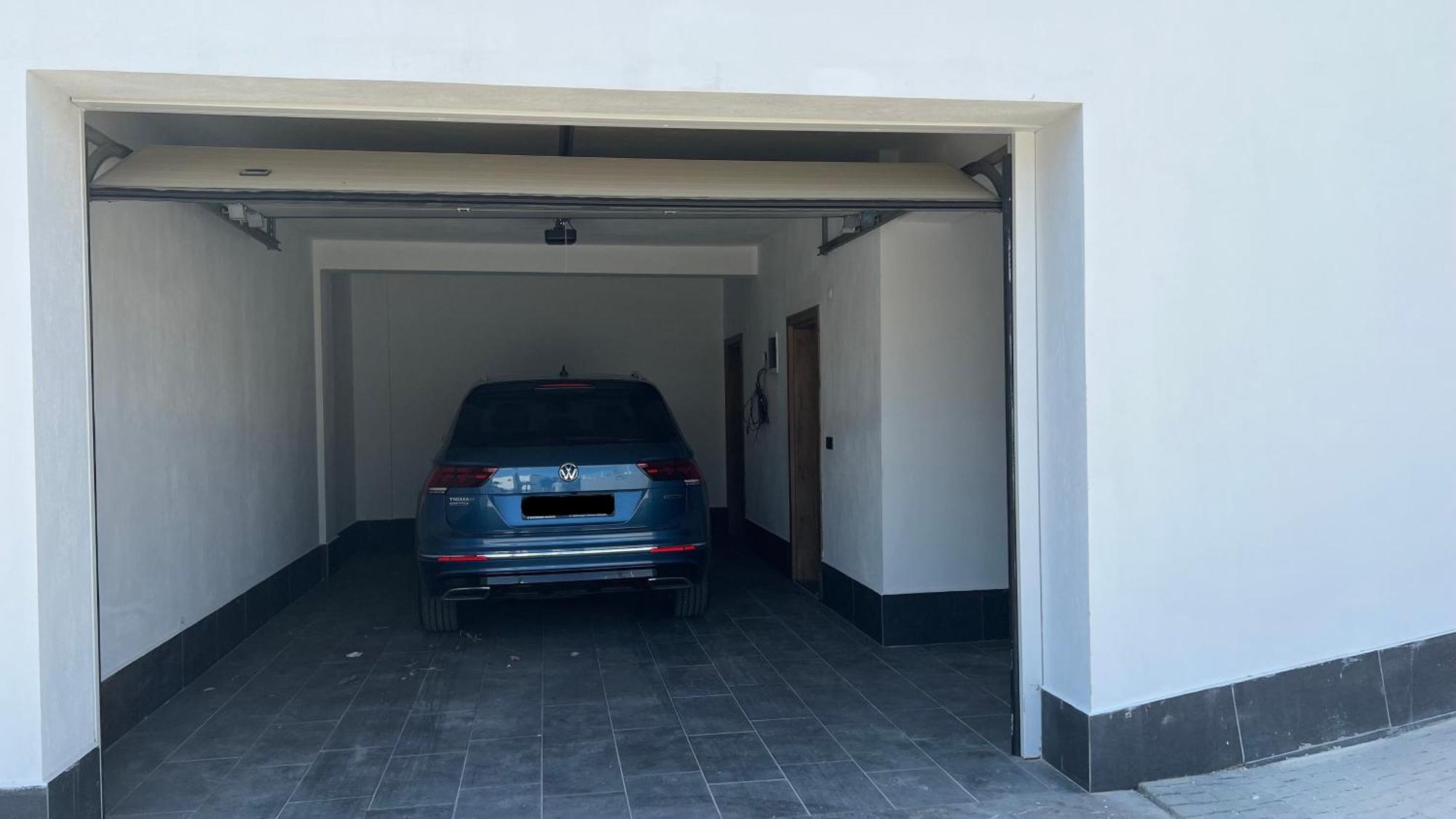 Dream Pool- Garage Villa